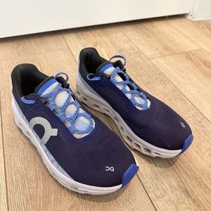 On Running Cloudmonster Running Shoe